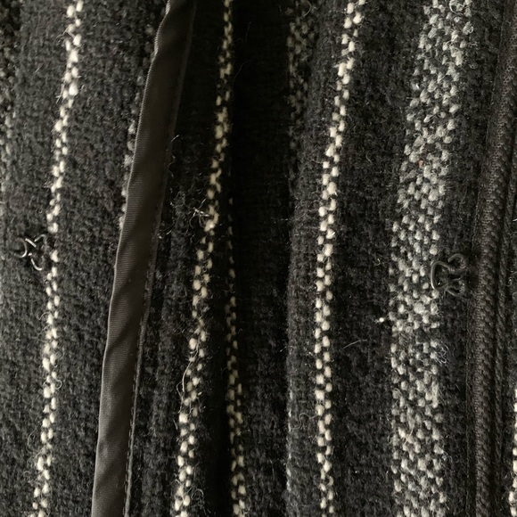 Gap striped belted jacket with pockets. Wool/acrylic blend. Size S. - Picture 2 of 5